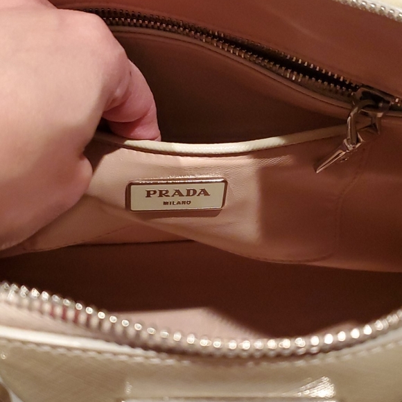 Extremely Rare Prada top handle - Picture 5 of 6